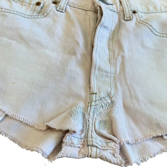Re/Done x Levi’s Light Pink Distressed The Short Denim Shorts 26 - Picture 3 of 7